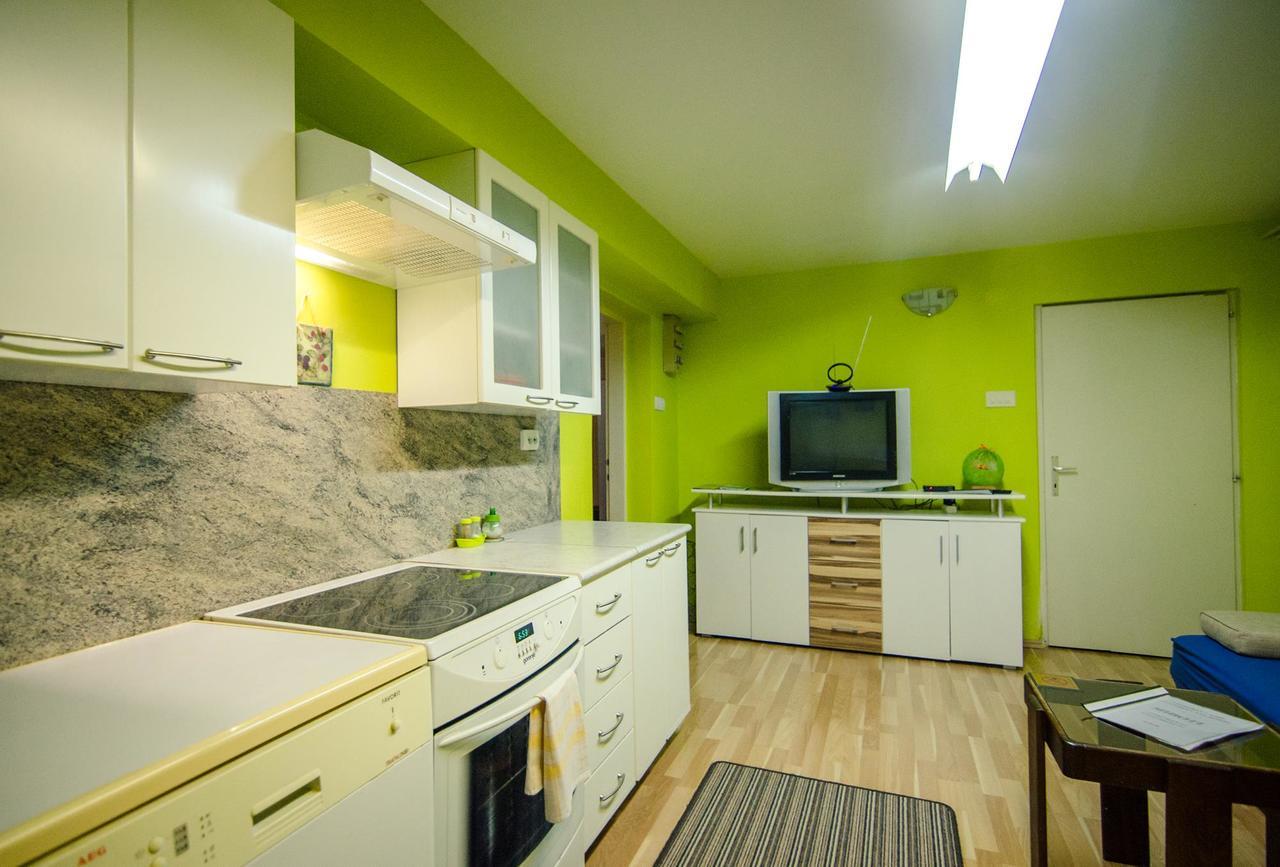 Apartment & Rooms Miboti Samobor Exterior photo